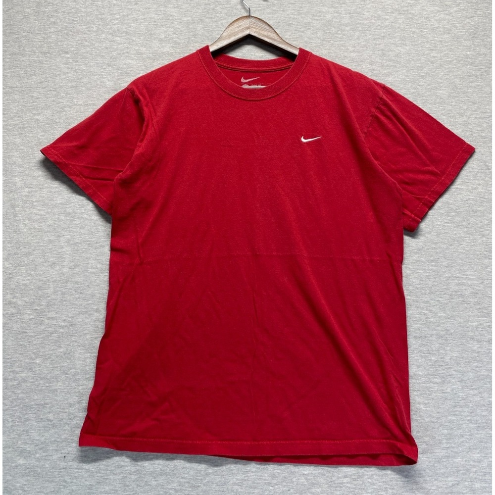 Nike Performance T Shirt Mens Small Red Swoosh Logo Loose Fit Crew Neck Pullover